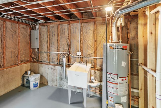 1339 Heather Road, Homewood, IL 60430