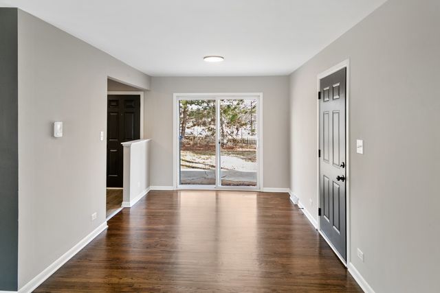 1339 Heather Road, Homewood, IL 60430