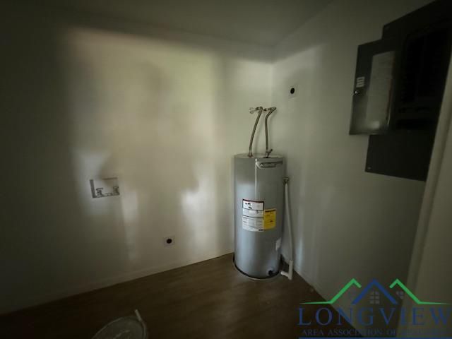 1003 Fry, Marshall, TX 75670