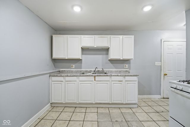 3001 Nichol Avenue, Anderson, IN 46011