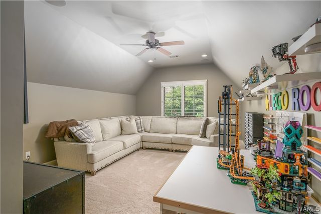 2725 Beacon Hill, Tuscaloosa, AL 35406