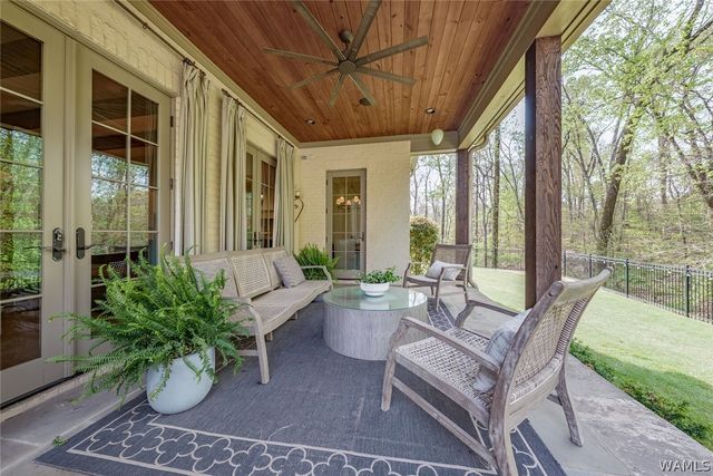 2725 Beacon Hill, Tuscaloosa, AL 35406