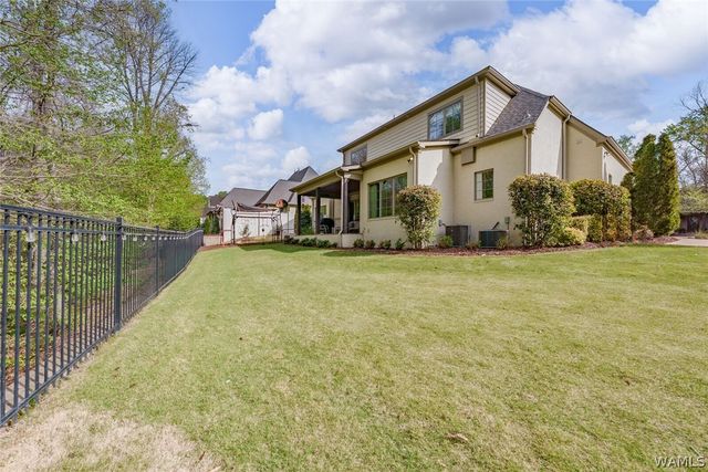 2725 Beacon Hill, Tuscaloosa, AL 35406