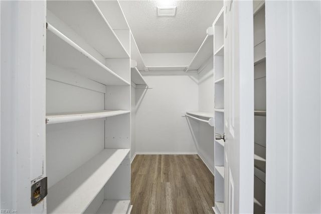 1300 Riverside DR, Virginia Beach, VA 23453