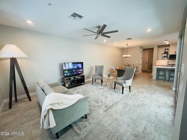 3855 S MCQUEEN Road 70, Chandler, AZ 85286