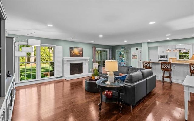 312 Willoughby Boulevard, Greensboro, NC 27408