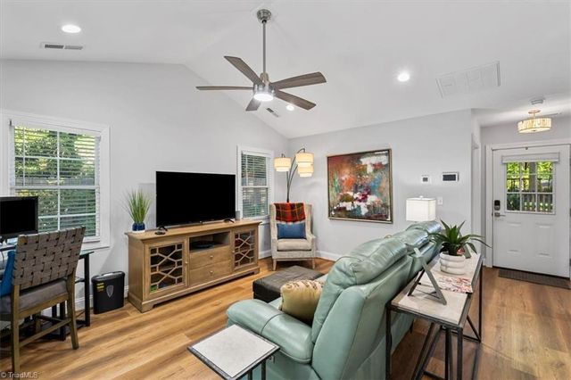 312 Willoughby Boulevard, Greensboro, NC 27408