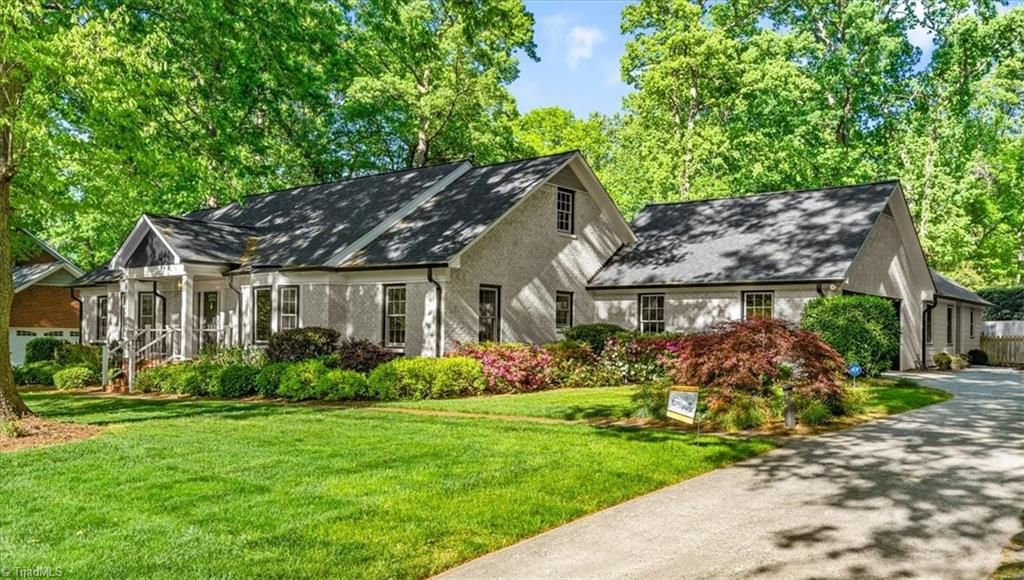 312 Willoughby Boulevard, Greensboro, NC 27408