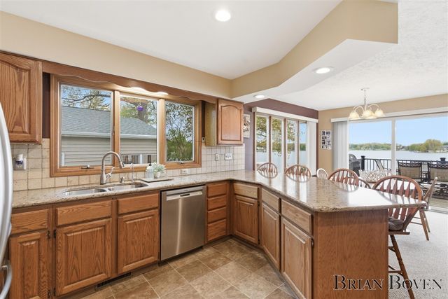 7550 Hessler Drive, Rockford, MI 49341
