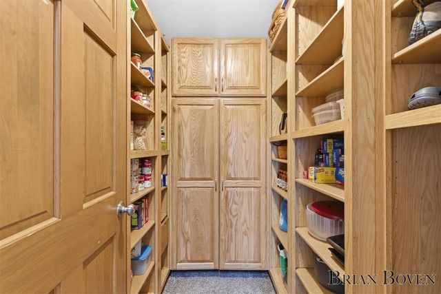 7550 Hessler Drive, Rockford, MI 49341
