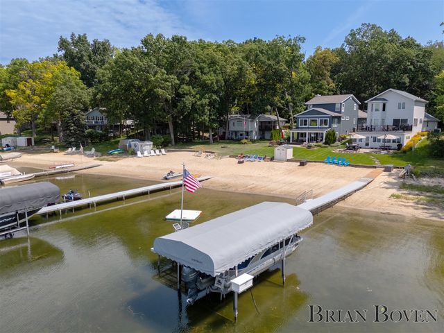 7550 Hessler Drive, Rockford, MI 49341