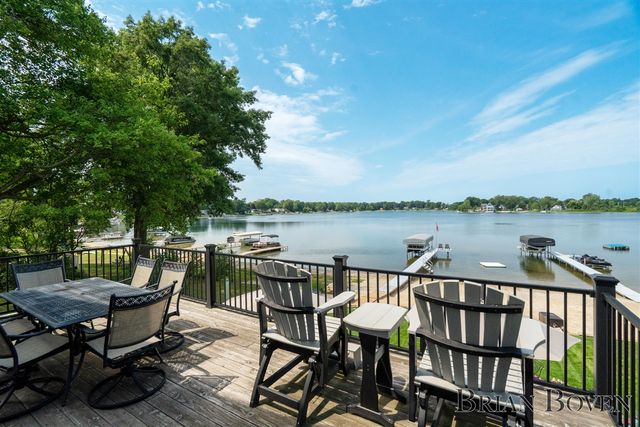 7550 Hessler Drive, Rockford, MI 49341