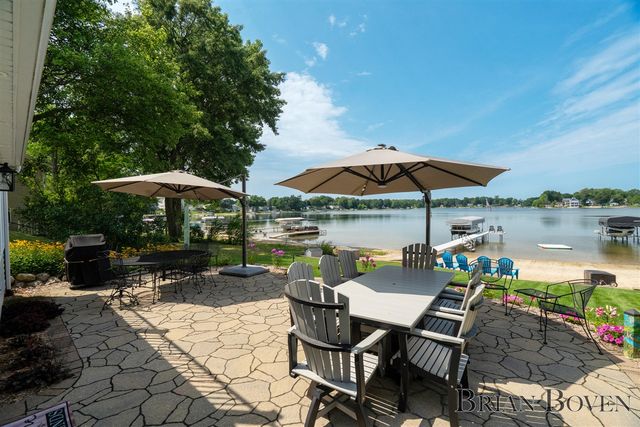 7550 Hessler Drive, Rockford, MI 49341