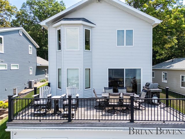 7550 Hessler Drive, Rockford, MI 49341