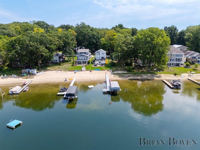 7550 Hessler Drive, Rockford, MI 49341