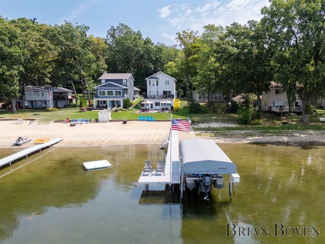 7550 Hessler Drive, Rockford, MI 49341