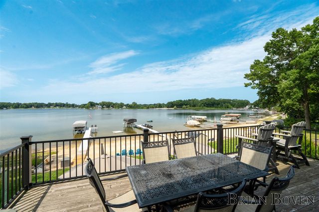 7550 Hessler Drive, Rockford, MI 49341