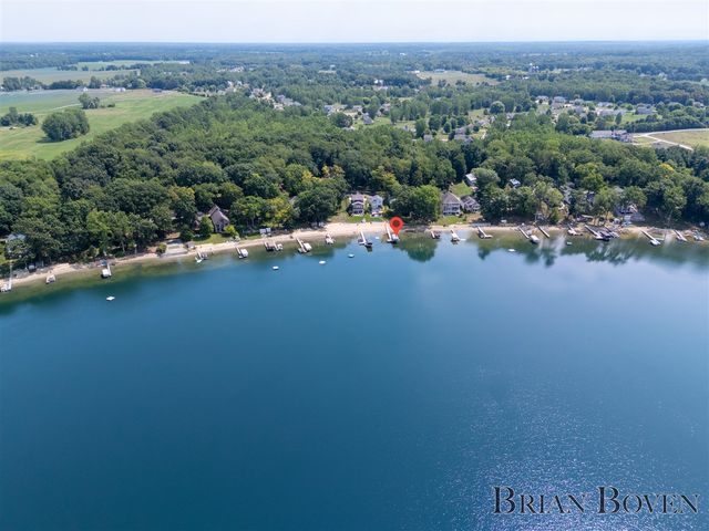 7550 Hessler Drive, Rockford, MI 49341