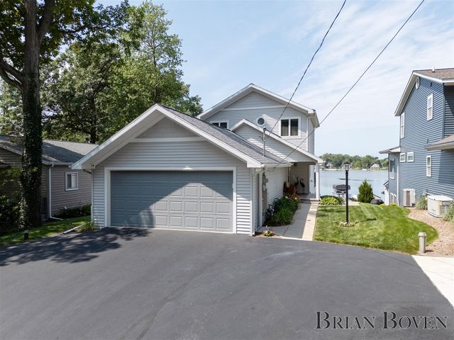 7550 Hessler Drive, Rockford, MI 49341