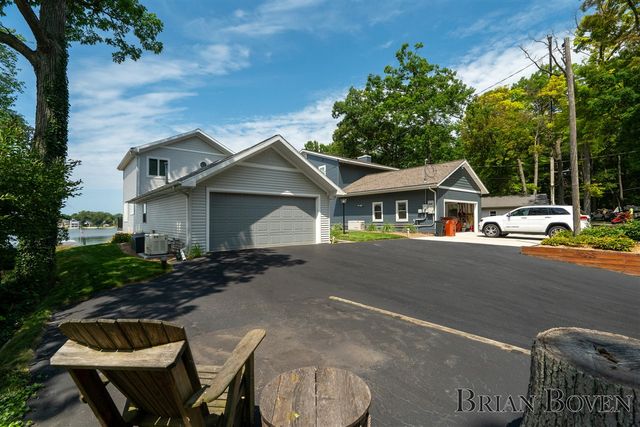 7550 Hessler Drive, Rockford, MI 49341