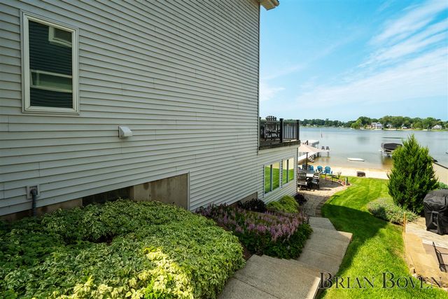 7550 Hessler Drive, Rockford, MI 49341