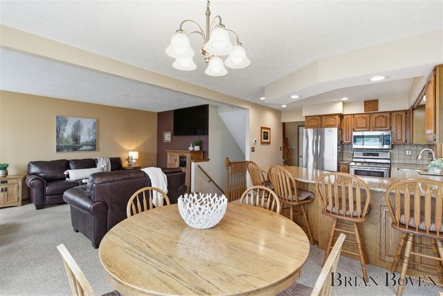 7550 Hessler Drive, Rockford, MI 49341