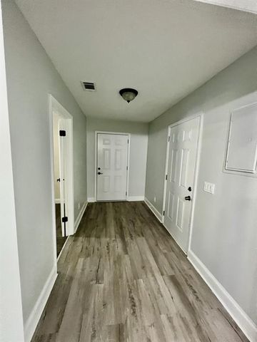 723 Inland Way, Lilburn, GA 30047