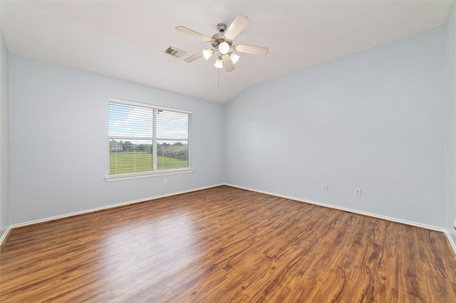 8734 Rainglen Lane, Houston, TX 77044