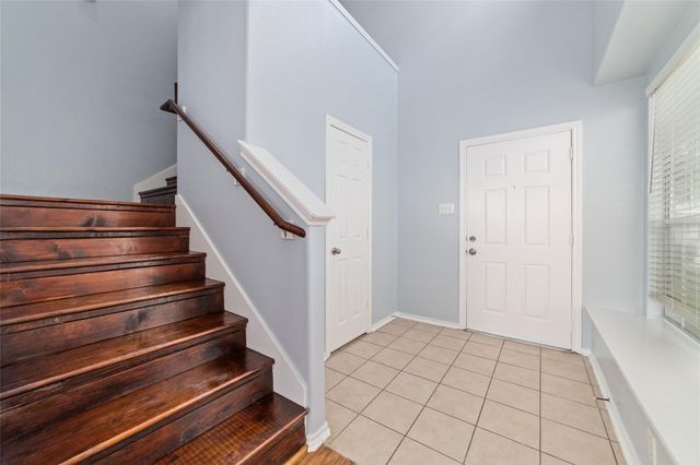 8734 Rainglen Lane, Houston, TX 77044