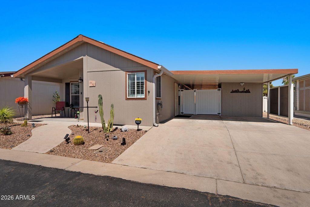 Image 1 of property listing at 8840 E SUNLAND Avenue 52, Mesa, AZ 85208
