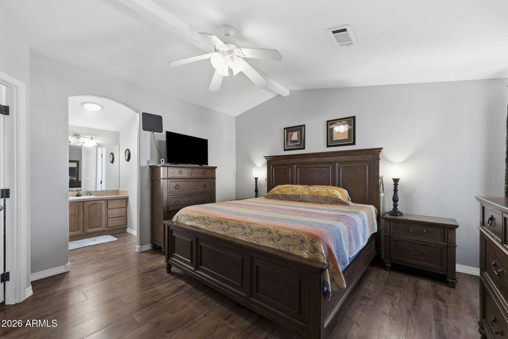 Image 10 of property listing at 8840 E SUNLAND Avenue 52, Mesa, AZ 85208