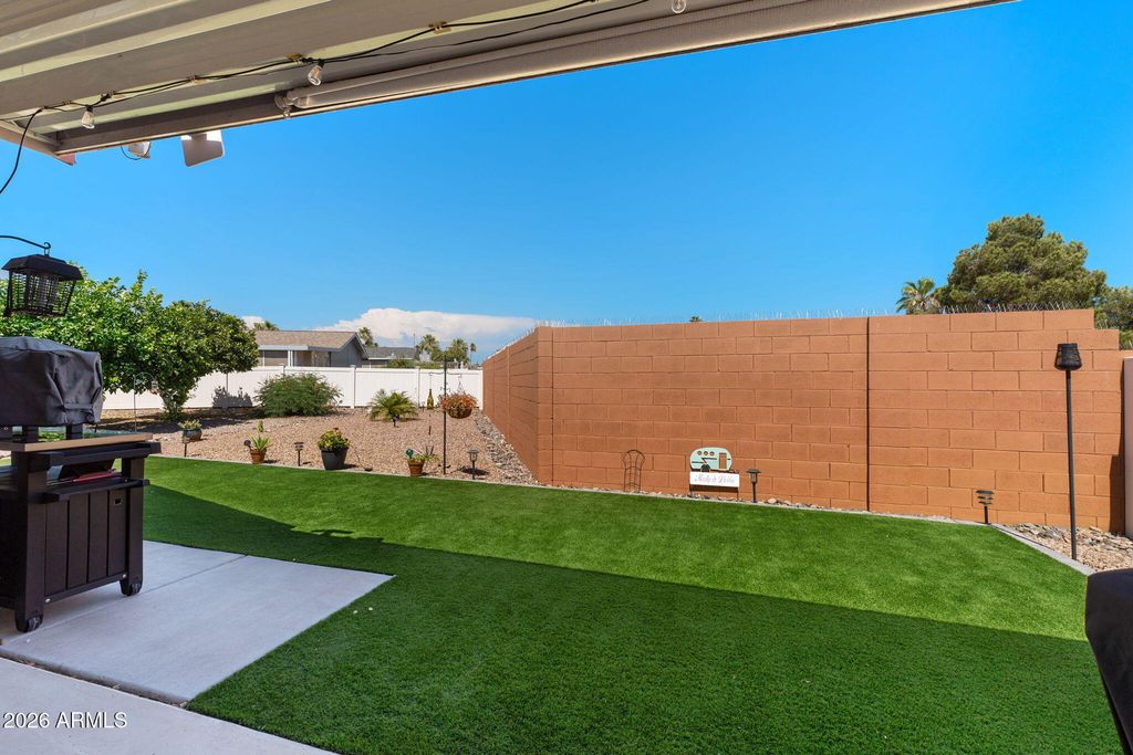 Image 18 of property listing at 8840 E SUNLAND Avenue 52, Mesa, AZ 85208