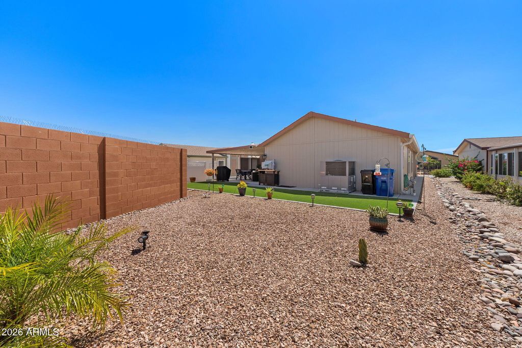 Image 20 of property listing at 8840 E SUNLAND Avenue 52, Mesa, AZ 85208