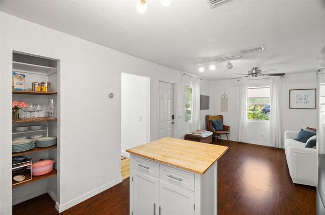 548 BAY STREET, Dunedin, FL 34698