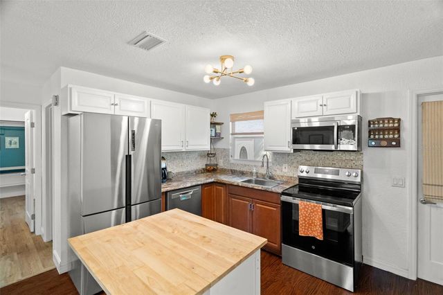 548 BAY STREET, Dunedin, FL 34698