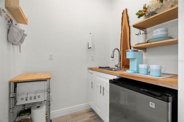 548 BAY STREET, Dunedin, FL 34698