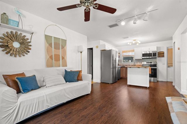 548 BAY STREET, Dunedin, FL 34698