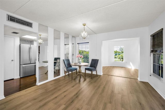 320 N BAYSHORE BOULEVARD 107, Clearwater, FL 33759