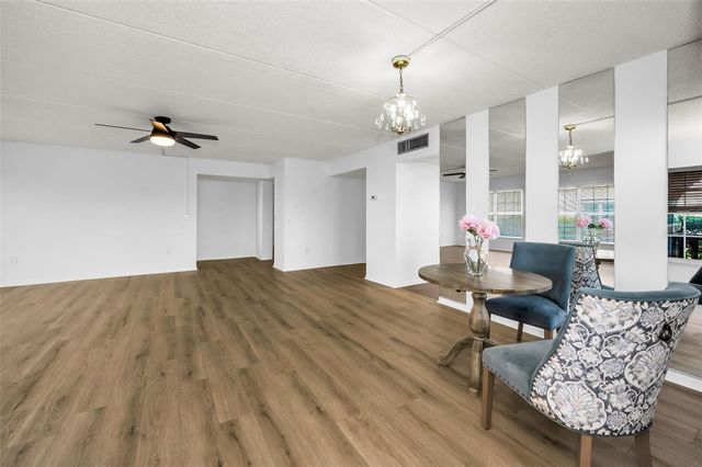 320 N BAYSHORE BOULEVARD 107, Clearwater, FL 33759