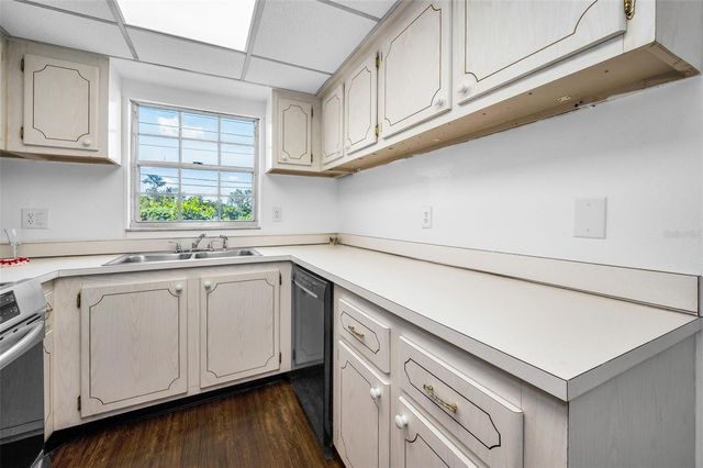 320 N BAYSHORE BOULEVARD 107, Clearwater, FL 33759