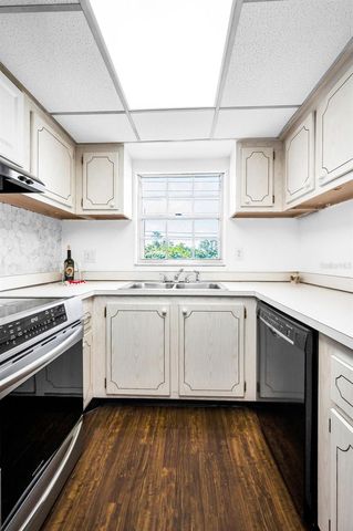 320 N BAYSHORE BOULEVARD 107, Clearwater, FL 33759