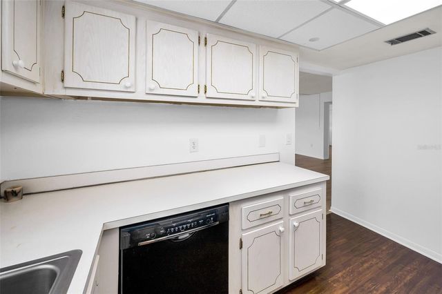 320 N BAYSHORE BOULEVARD 107, Clearwater, FL 33759