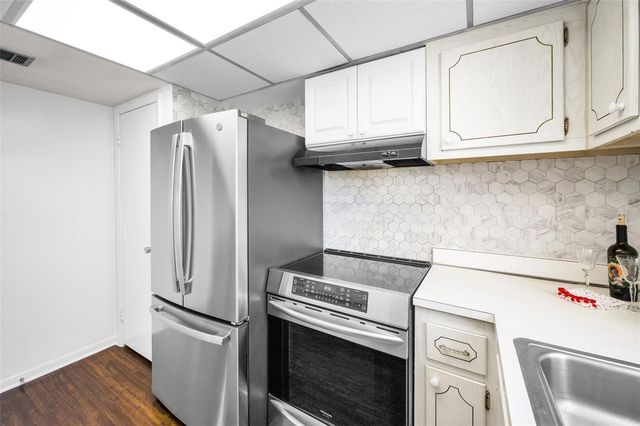 320 N BAYSHORE BOULEVARD 107, Clearwater, FL 33759