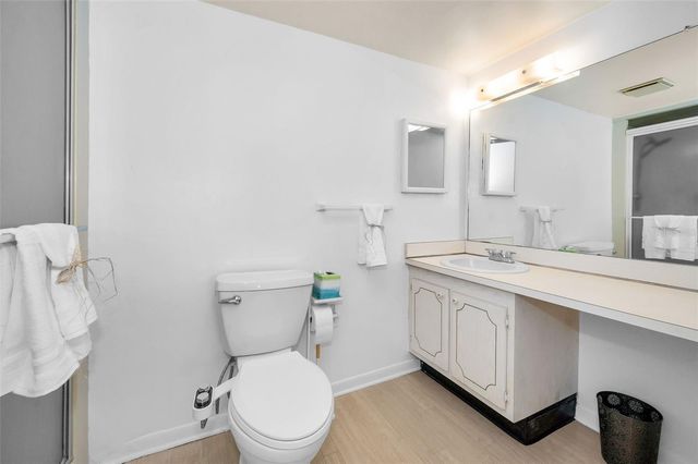 320 N BAYSHORE BOULEVARD 107, Clearwater, FL 33759