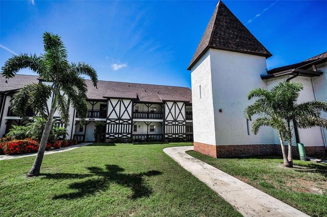 320 N BAYSHORE BOULEVARD 107, Clearwater, FL 33759