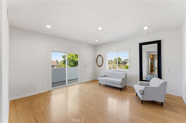 23665 Summit, Calabasas, CA 91302