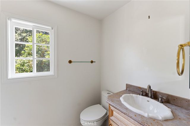 23665 Summit, Calabasas, CA 91302