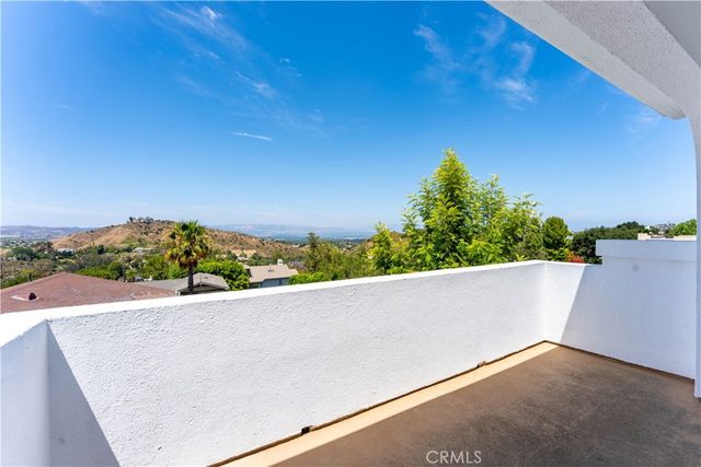 23665 Summit, Calabasas, CA 91302