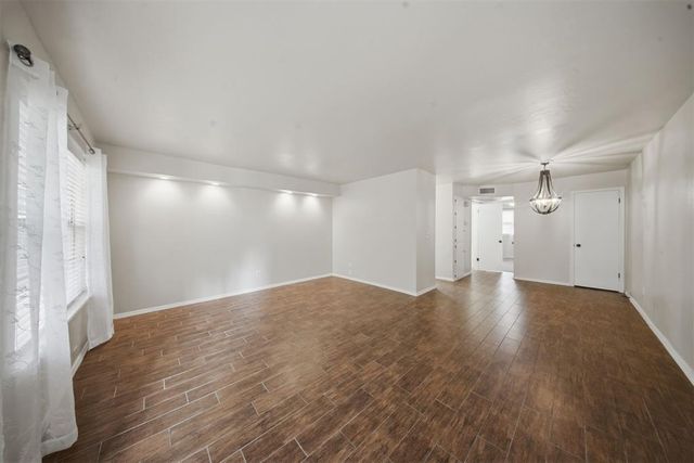 6708 N Meridian Avenue A, Oklahoma City, OK 73116