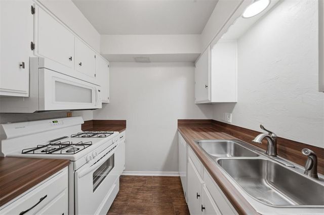 6708 N Meridian Avenue A, Oklahoma City, OK 73116